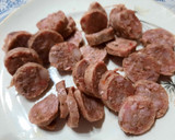 Foto del paso 1 de la receta: Chorizos con salsa, papa y fideos coditos