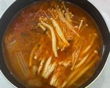 Hình bước làm 2 của món Canh kim chi