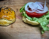 Foto del paso 12 de la receta: Cena norteamericana: Hamburguesas caseras con aros de cebolla y salsa barbacoa