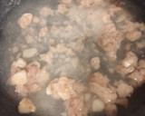 Foto del paso 3 de la receta: Merluza con coquinas en salsa verde