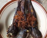 Foto langkah ke 5 dari resep Lele Goreng Lengkuas.