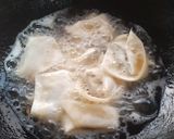 A picture of step 3 of Chicken Wonton.
