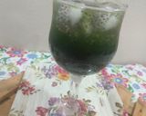 A picture of step 8 of Chia seeds mint lemon drink.