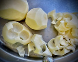 Foto del paso 1 de la receta: Bolitas de patatas al romero (al horno)