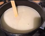 Une image de l'étape 1 de Pain de maïs grillé sauce tomate mozzarella et basilic.