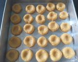 Foto langkah ke 3 dari resep Strawberry Thumbprint Cookies.