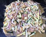 Une image de l'étape 7 de Aubergine blanche et courgette à l'oignon rouge et marinade.
