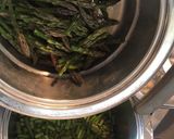 Foto del passaggio 2 della ricetta Pasta asparagi e vongole