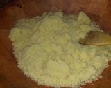 A picture of step 2 of Seffa with Raisins for Suhoor.