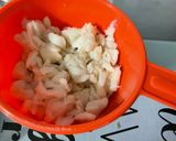 Une image de l'étape 1 de Petites salades de tomates au crabe.