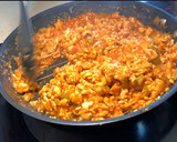 Foto del paso 7 de la receta: Enchiladas de pollo con piparras