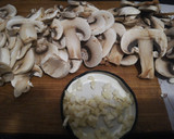 Foto del paso 1 de la receta: Salsa Italiana con Pollo