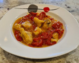 Foto del paso 5 de la receta: Salteado de pollo con pimientos del piquillo al ajillo