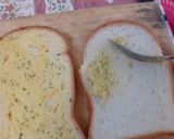 Foto langkah ke 4 dari resep Garlic Bread.