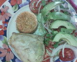 Foto del paso 2 de la receta: Pollo al vapor con ensalada fresca y arroz