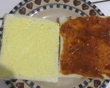 Foto langkah ke 2 dari resep Roti tawar telur sauce bolognaise.