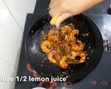 A picture of step 8 of Prawns Tawa Masala.