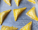 Foto langkah ke 5 dari resep Puff Pastry instan praktis.