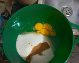 Foto del paso 1 de la receta: Bizcochuelo de chocolate esponjoso y húmedo