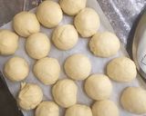 Gambar langkah 3 resipi Doughnut Balls.