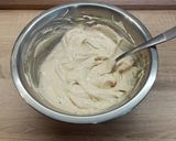 Mascarpone krémmel töltött aszalt szilvás kelt csigák recept fázis 4 fotója
