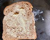 A picture of step 5 of Cheesy Peri Peri Toast Sandwich.