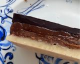 A picture of step 5 of Chocolate caramel squares - vegan.