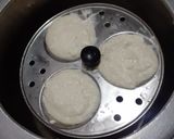 रवा इडली (Rava Idli recipe in Hindi) रेसिपी चरण 2 फोटो