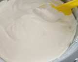 Foto langkah ke 3 dari resep Bolu Rainbow kukus 1 telur.