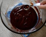 A picture of step 6 of Basic Dark Chocolate Bon Bons / Bonbon de Chocolat.