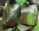 Foto langkah ke 5 dari resep Nasi Bakar Ikan Tongkol Suwir Pedas.