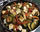 Foto del paso 3 de la receta: Salteado de tofu con verduras y hongos - receta vegana