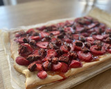 Foto del paso 2 de la receta: Pizza dulce de fresas, frambuesa y coco
