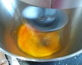 Foto del passaggio 1 della ricetta Ciambella con glassa al limone