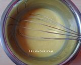 Foto langkah ke 4 dari resep Bika Ambon Mini Ekonomis Lembut Bersarang.