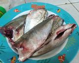 Foto langkah ke 1 dari resep Ikan Kembung Goreng.