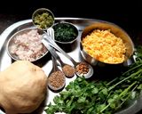 રાજસ્થાની બેડા પૂરી (Rajasthani Beda Puri Recipe In Gujarati) રેસીપી સ્ટેપ1ફોટો