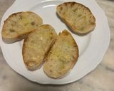 Foto del passaggio 1 della ricetta Bruschette con il ragù alla napoletana