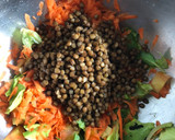 Foto del paso 2 de la receta: Ensalada de pasta seca con pollo 🍗🥗