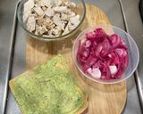 Foto del paso 2 de la receta: Tostadas de Guacamole 🥑