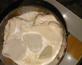 A picture of step 3 of Chocolate creamy shake.