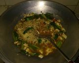 Foto langkah ke 4 dari resep Mie Dog-dog ala Burjo Jogya.