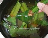 A picture of step 4 of Chicken in Pandan Leaves (Thai Pandan Chicken).