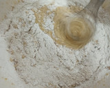 Foto del paso 4 de la receta: Bizcocho de avena, limón y pera 🍋🍐