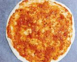 Hình bước làm 4 của món Margherita Pizza- Happy Halloween😍🤣