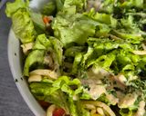 Une image de l'étape 4 de Salade Fraîcheur Avocat 🥑 et Surimi😃.