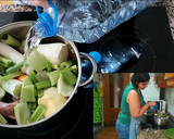 Foto del paso 2 de la receta: Caldo de pollo/papilla de puchero o cocido