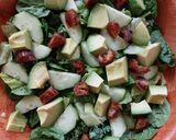 Foto del paso 2 de la receta: Ensalada verde con dátiles y queso de cabra