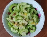 Foto langkah ke 3 dari resep Tumis Pare Simpel.