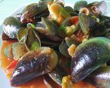 Foto langkah ke 9 dari resep Kerang hijau asam pedas.